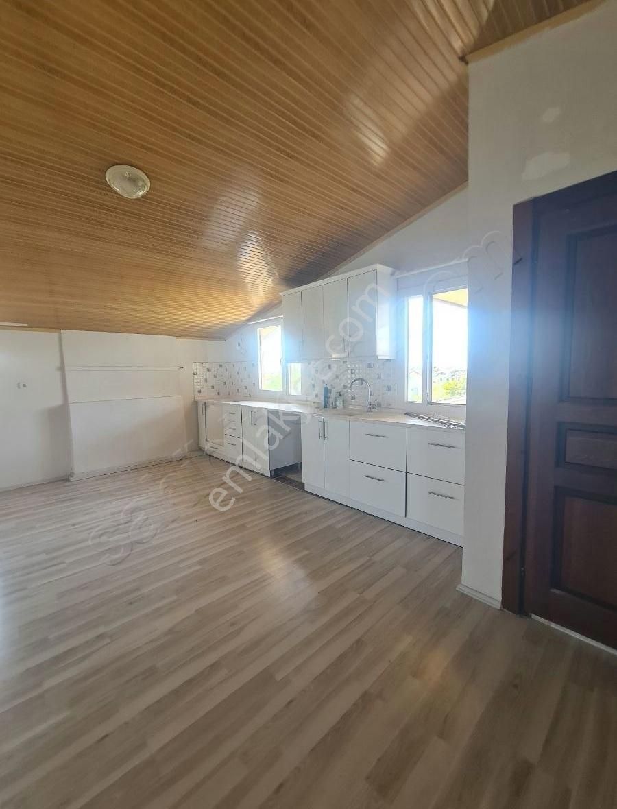 Çiftlik Mh.2+1 Kiralık Çatı Katı - Görsel 6