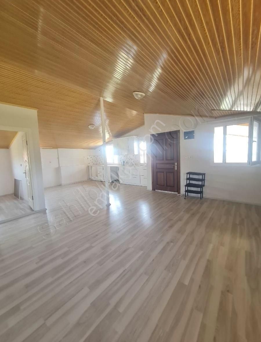 Çiftlik Mh.2+1 Kiralık Çatı Katı - Görsel 9