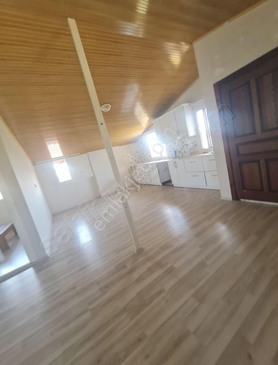 Çiftlik Mh.2+1 Kiralık Çatı Katı - Görsel 18