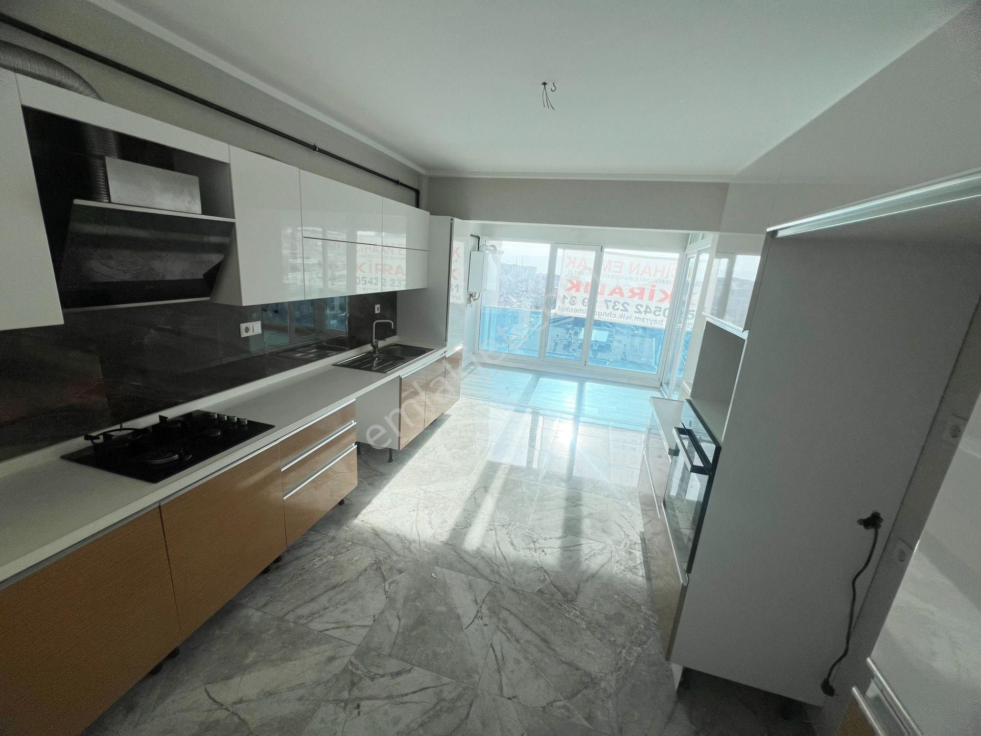 Sancaktepede Sitede Güney Cepheli Lüx Yapıda 4+1 Kiralık Daire - Görsel 6