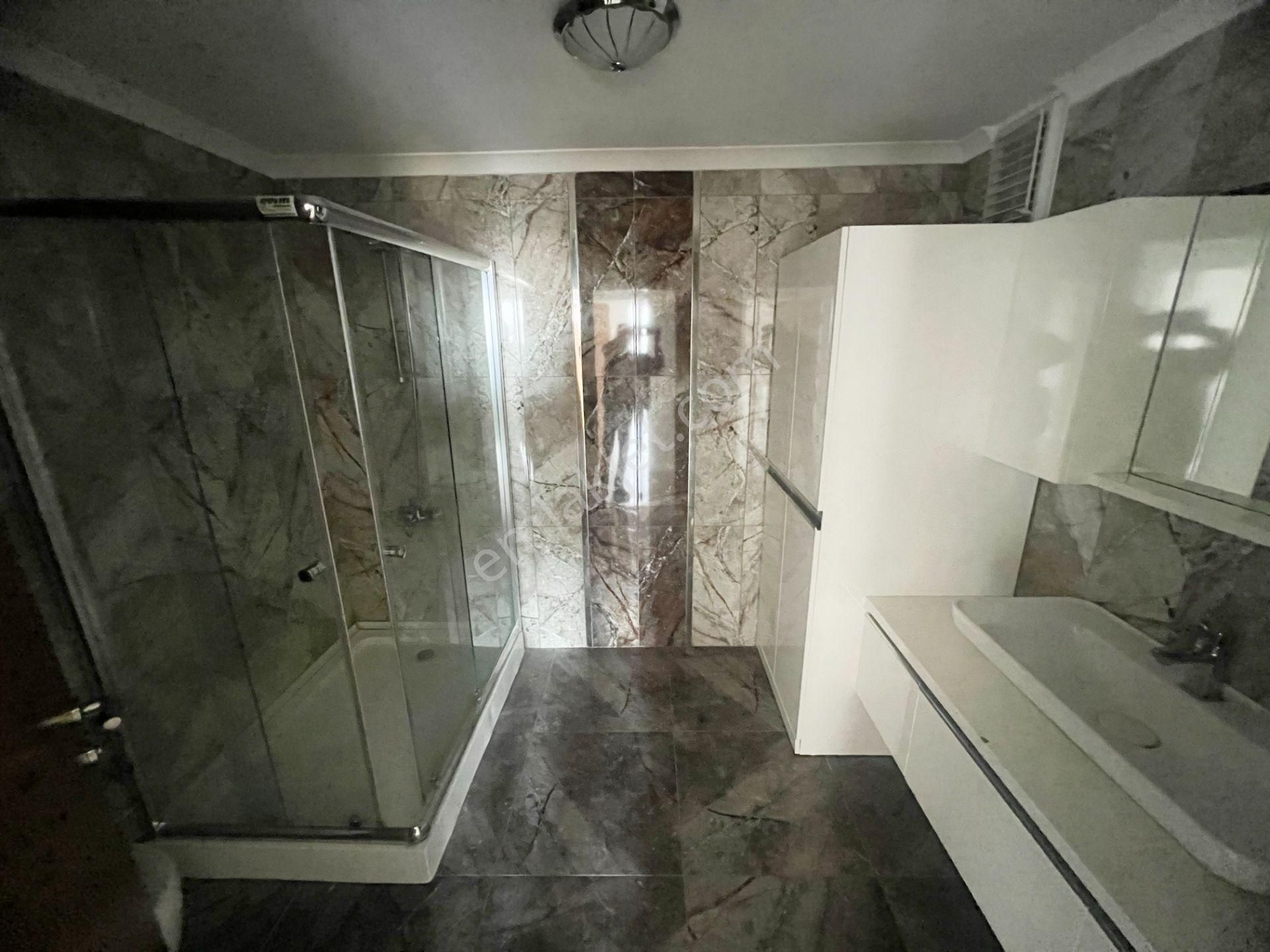 Sancaktepede Sitede Güney Cepheli Lüx Yapıda 4+1 Kiralık Daire - Görsel 35