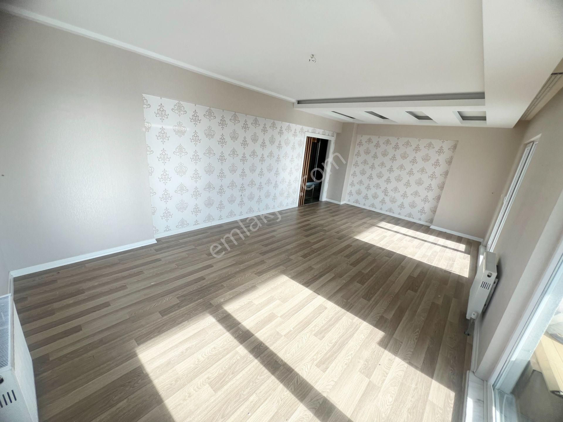 Sancaktepede Sitede Güney Cepheli Lüx Yapıda 4+1 Kiralık Daire - Görsel 12