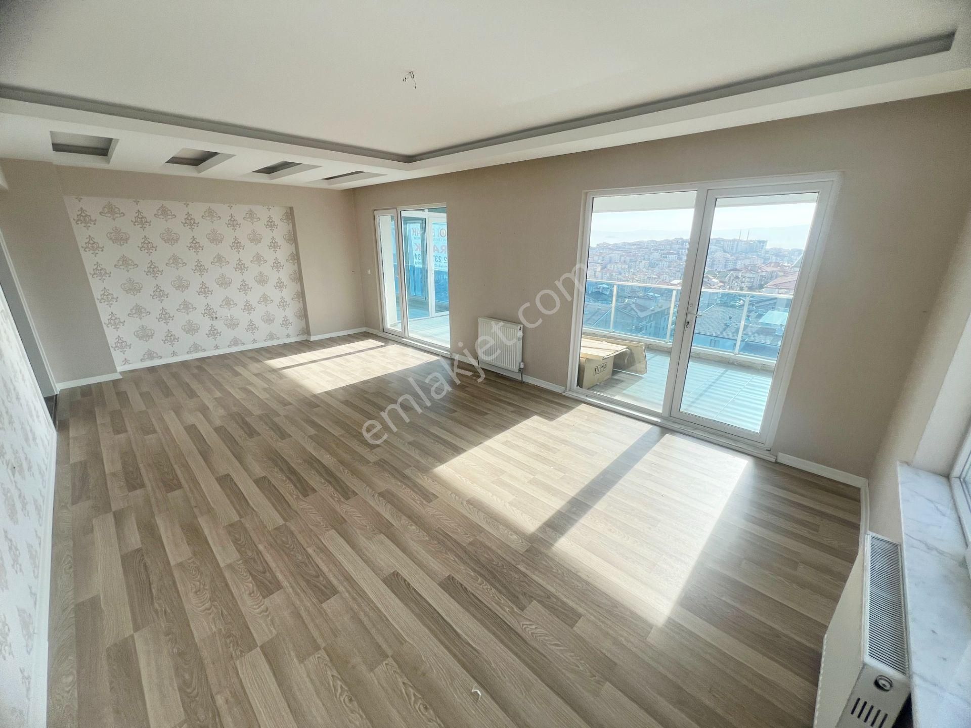 Sancaktepede Sitede Güney Cepheli Lüx Yapıda 4+1 Kiralık Daire - Görsel 14