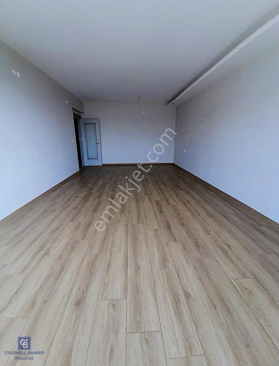 Cb Premıum'dan Batıkent Çakırlarda Oturuma Hazır 4+1 Daire - Görsel 3