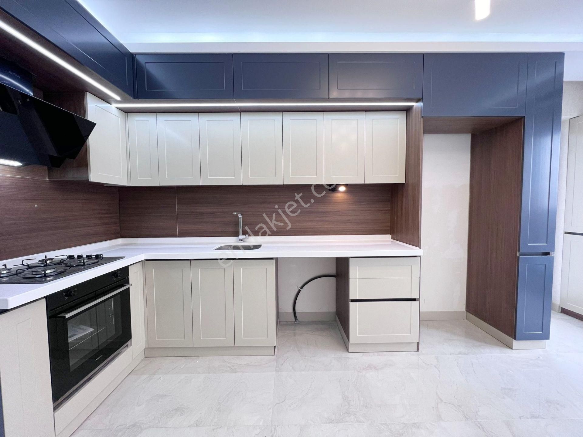 Öz'maşallah.dan Bağlum'da Cad.yakını Lüks Yapılı 4+1 Sıfır Daire - Görsel 4