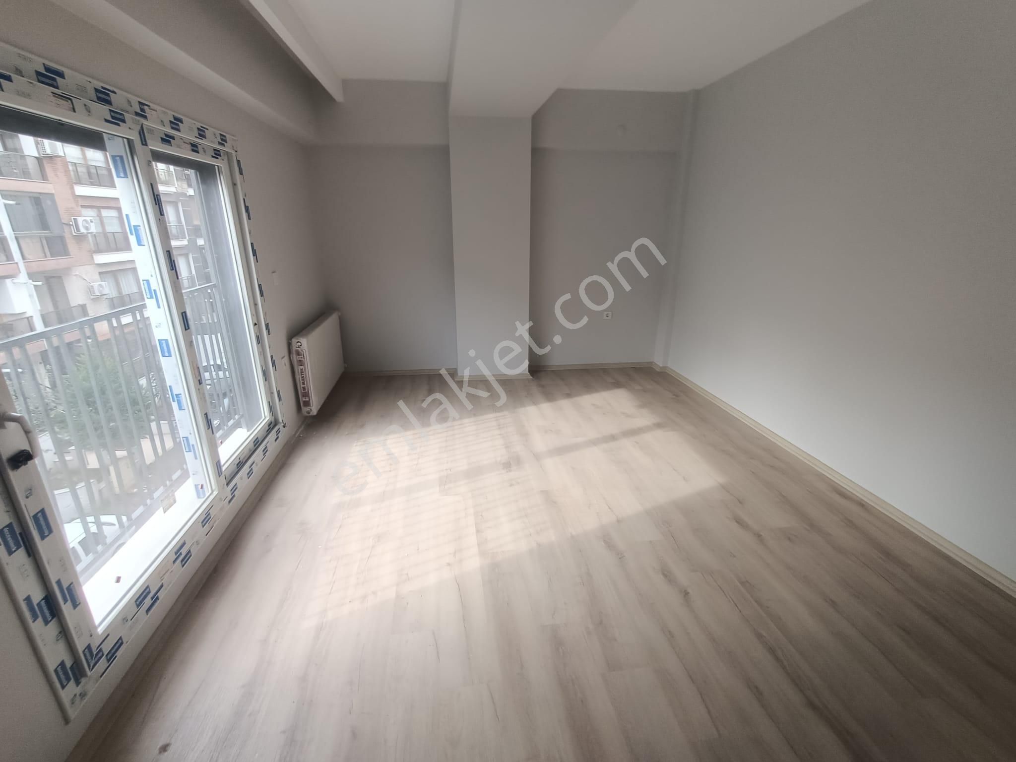 Yeni Girne Yakını Geniş 2+1 Lüks Sıfır Ara Kat Daire - Görsel 3