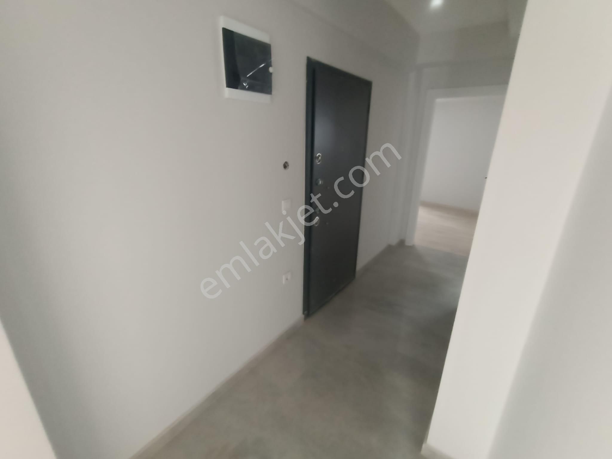 Yeni Girne Yakını Geniş 2+1 Lüks Sıfır Ara Kat Daire - Görsel 11