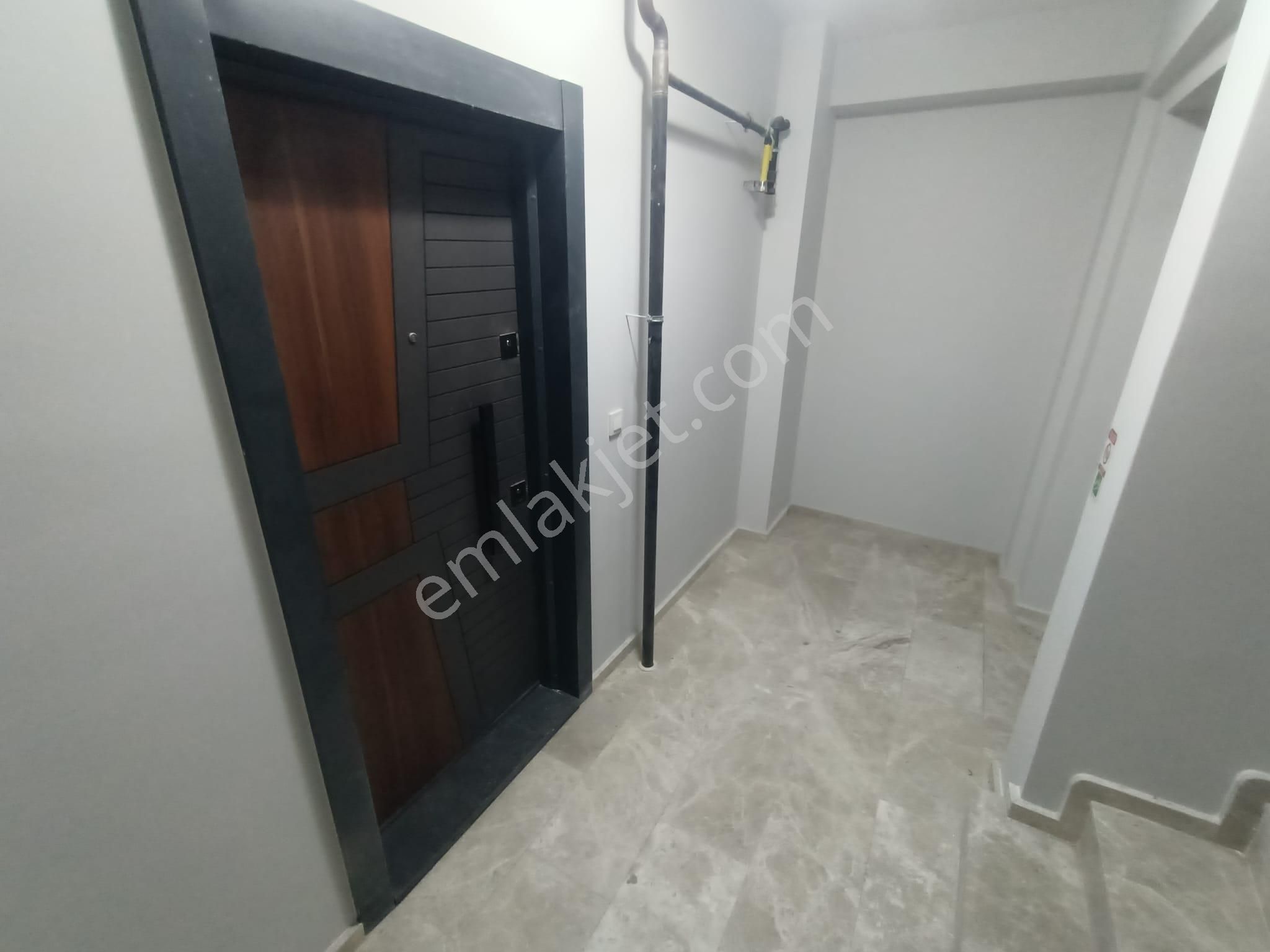 Yeni Girne Yakını Geniş 2+1 Lüks Sıfır Ara Kat Daire - Görsel 16