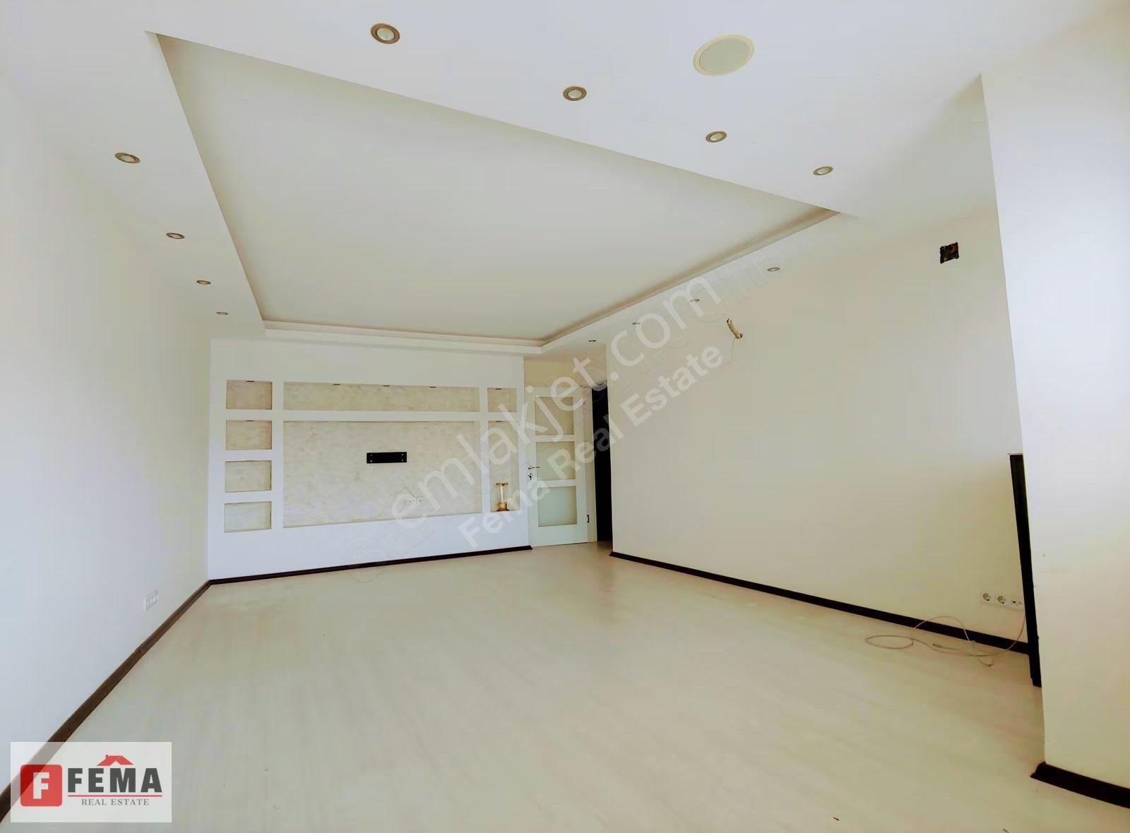 Şehrin Merkezinde, Kolay Lokasyon, Bakımlı 2+1 İşyeri Ofis 75 M2