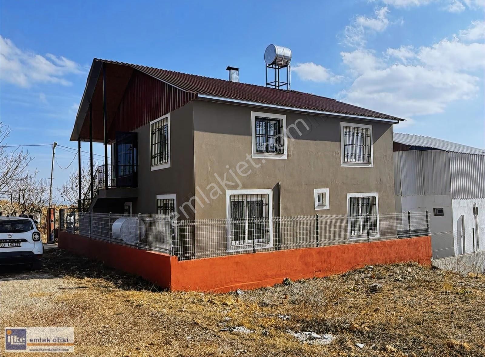 İlke'den Doğanın İçinde Göl Manzaralı Muhteşem Konumda Yayla Evi - Görsel 13