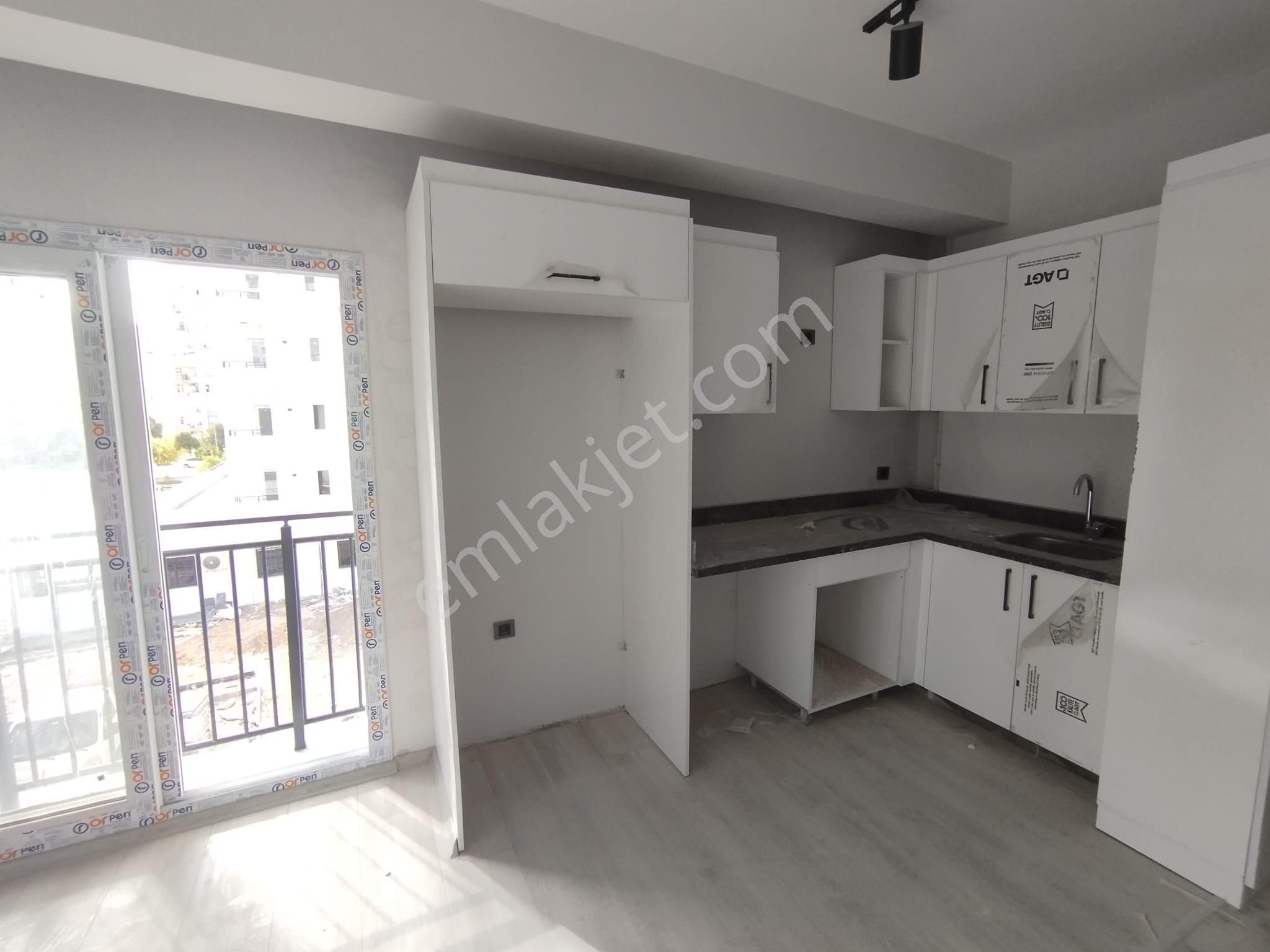 Mavi Bulvar Üzerinde 2+1 Güney Doğu Kuzey Cepheli Sıfır Lüks Daire