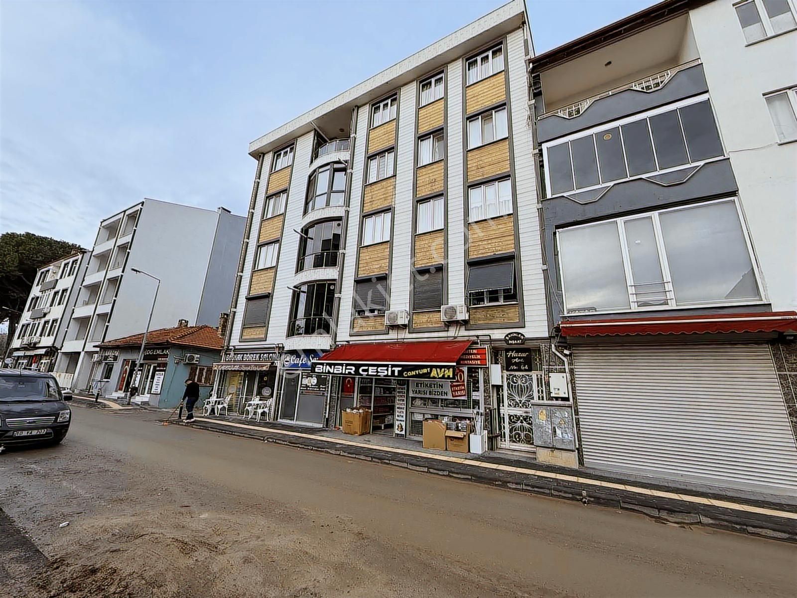 3+1 Cadde Üzerinde Doğalgazlı Asansörlü Kiralık Daire - Görsel 18