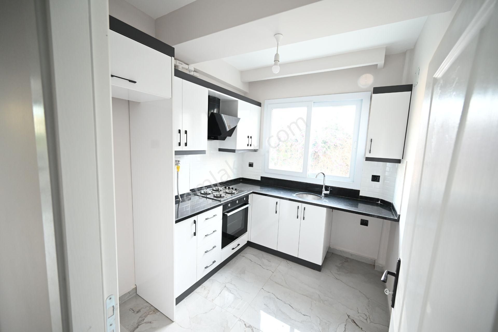 Üstünkent Emlak'tan 1+1 Ayrı Mutfak Geniş Kiralık Daire - Görsel 2