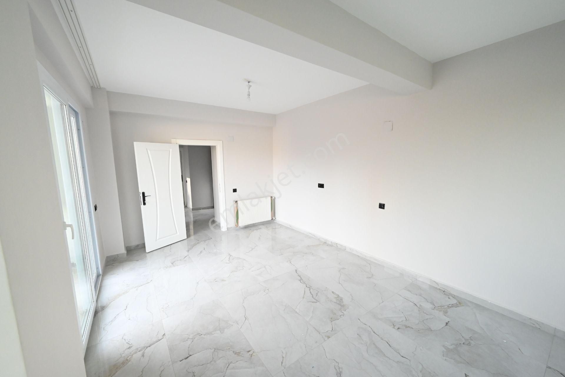 Üstünkent Emlak'tan 1+1 Ayrı Mutfak Geniş Kiralık Daire - Görsel 27