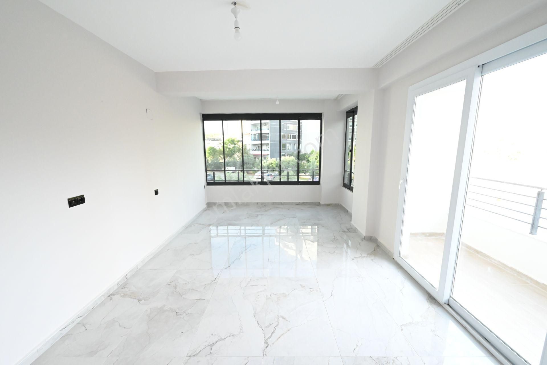 Üstünkent Emlak'tan 1+1 Ayrı Mutfak Geniş Kiralık Daire - Görsel 23