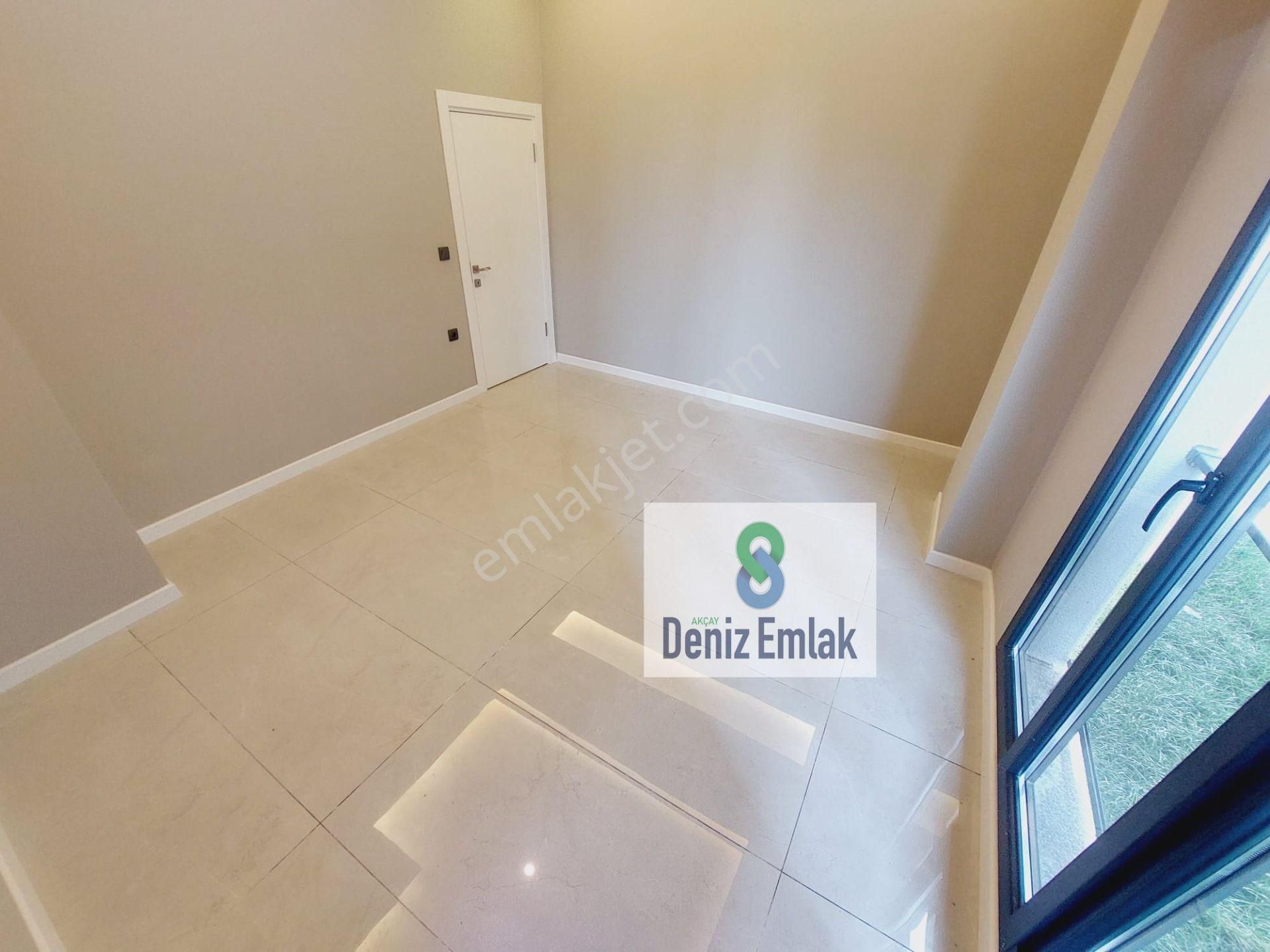 Denizden Akçayda Öncephe Kendine Ait Bahçeli Satılık 1+1 Lüks Daire. - Görsel 23