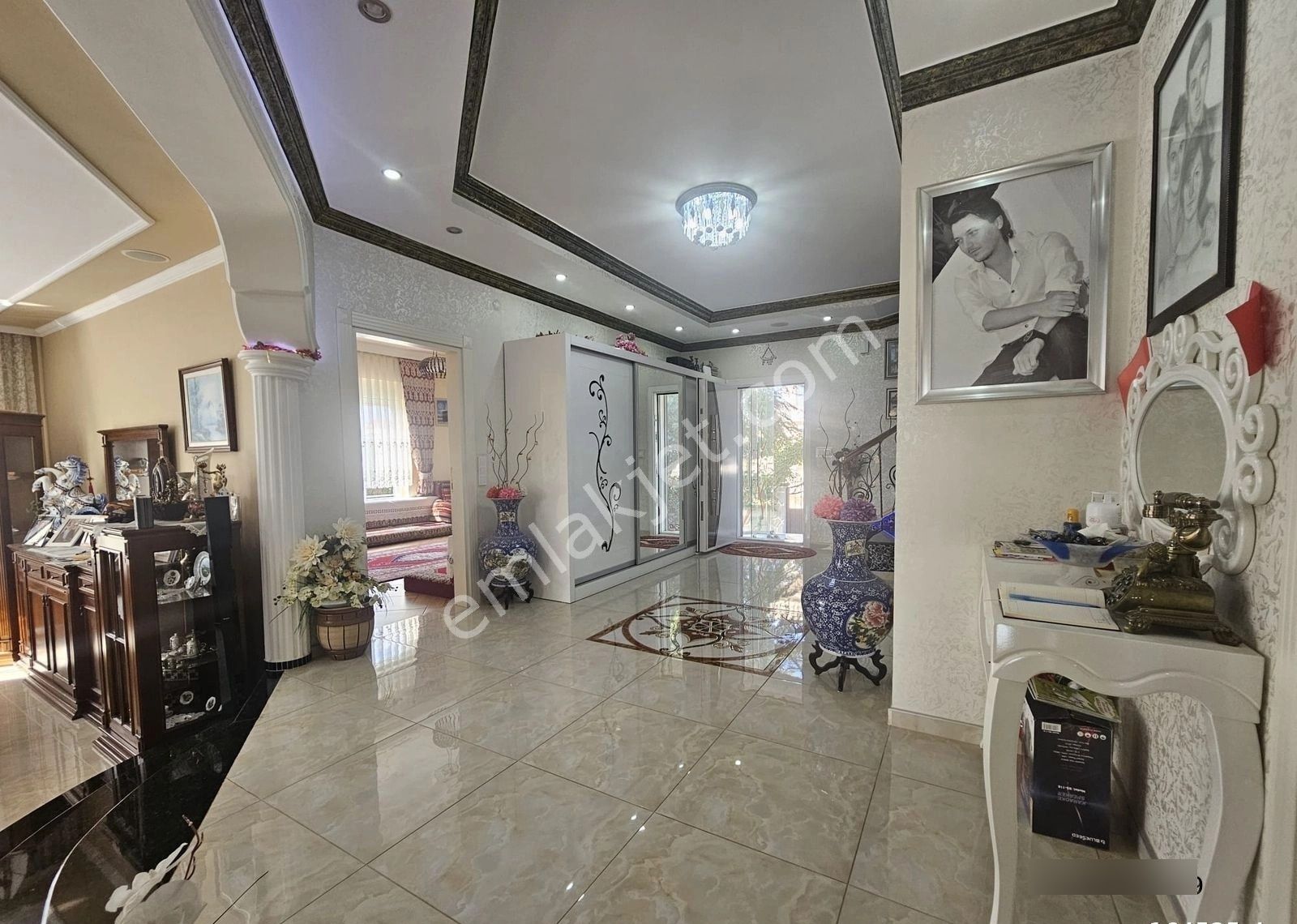 Yeşilbayırın En Gözde Noktasında Satılık Lüks Villa - Görsel 6