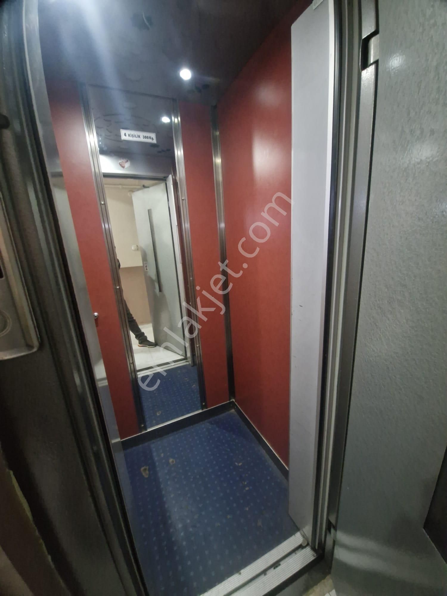 Elfiden Bahçelievlerde Fırsat 3+1 Daire - Görsel 2