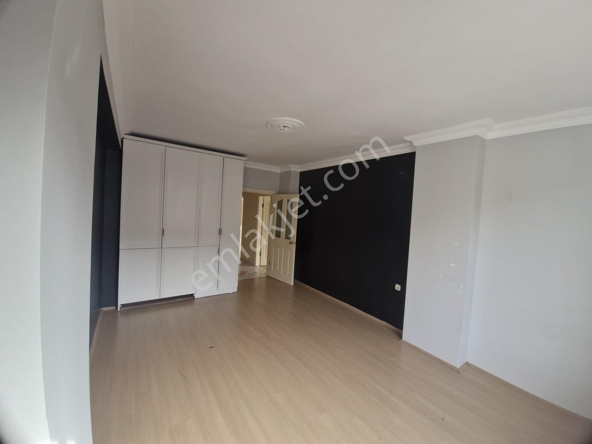 Elfiden Bahçelievlerde Fırsat 3+1 Daire - Görsel 24