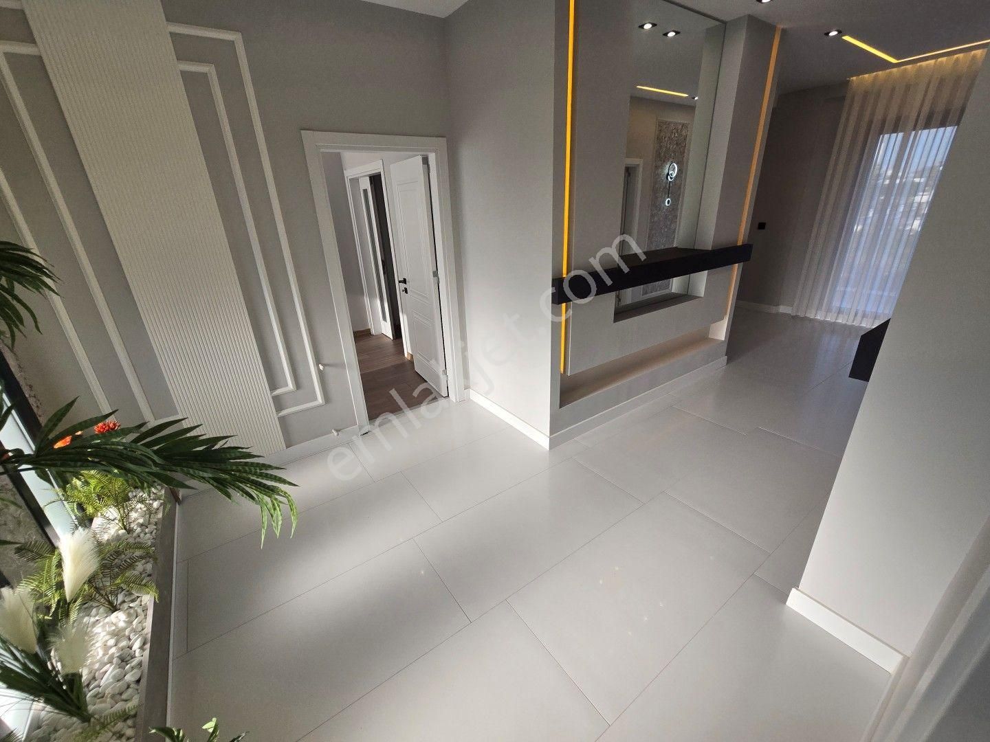 Didim Yeşiltepe Satılık Özel Tasarım Eşyalı 700 M2 Arsa İçinde Satılık Villa - Görsel 24