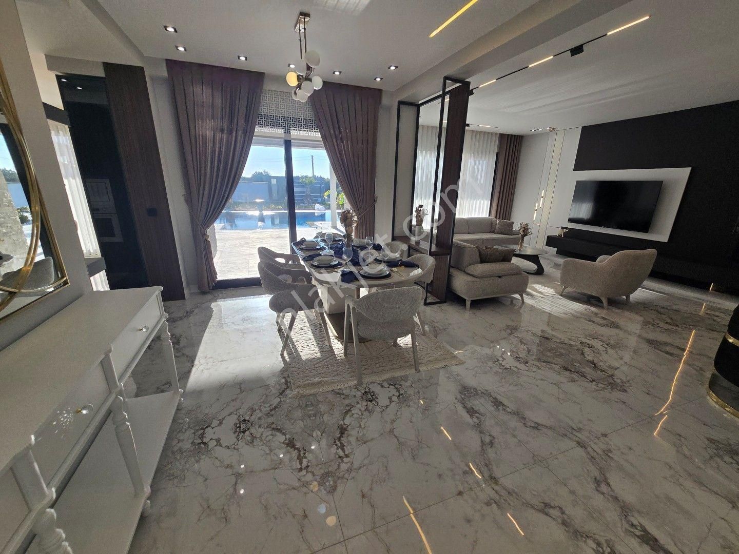 Didim Yeşiltepe Satılık Özel Tasarım Eşyalı 700 M2 Arsa İçinde Satılık Villa - Görsel 6