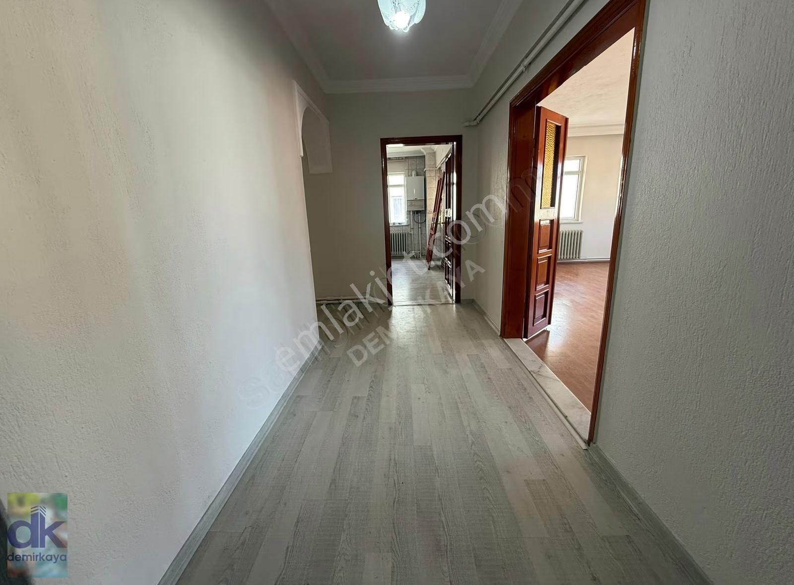 Demirkaya Emlaktan Ertaş Cad. Üstü Kiralık 3+1 - Görsel 19