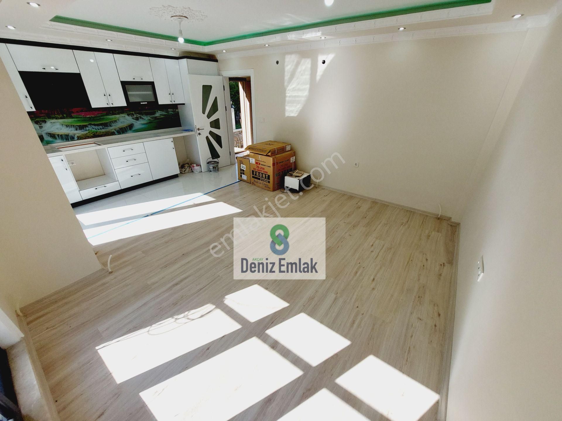 Denizden Gürede Denize 50 M Satılık 3+1 Tam Müstakil Tripleks Villa. - Görsel 3