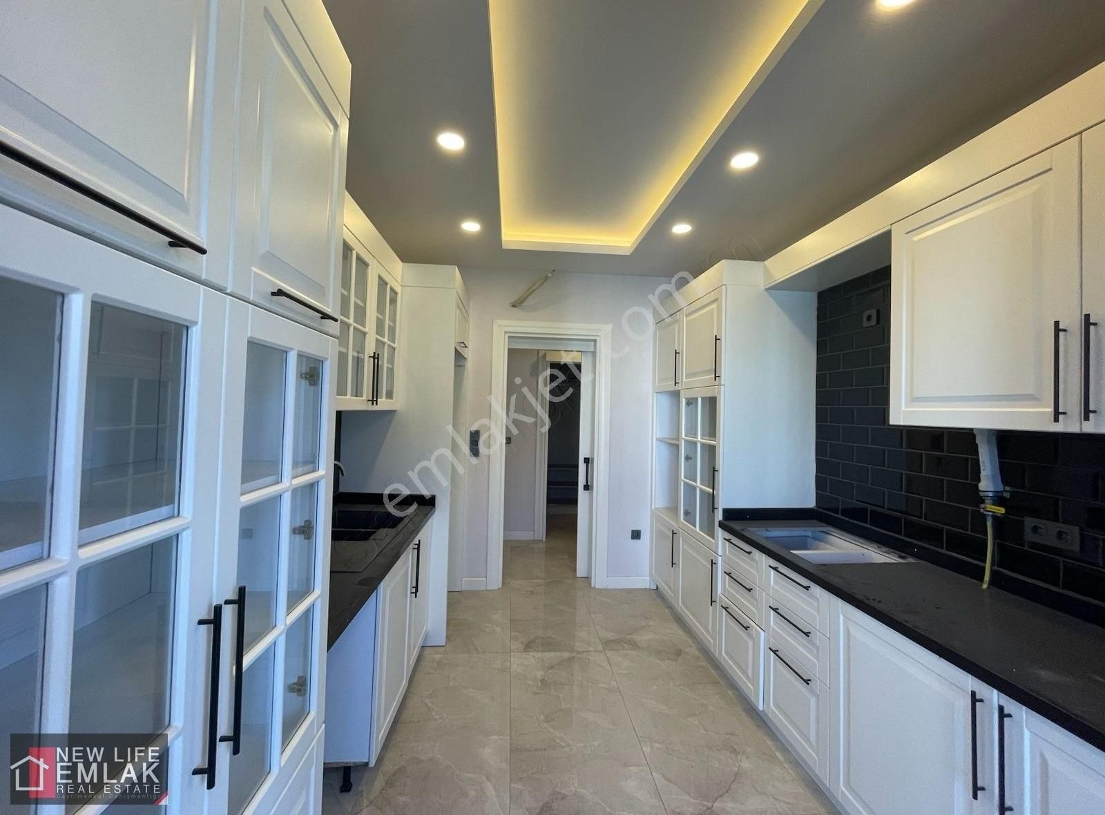 Kuşadası İkiçeşmelikte Kapalı Mutfak 3+1 Daire - Görsel 32