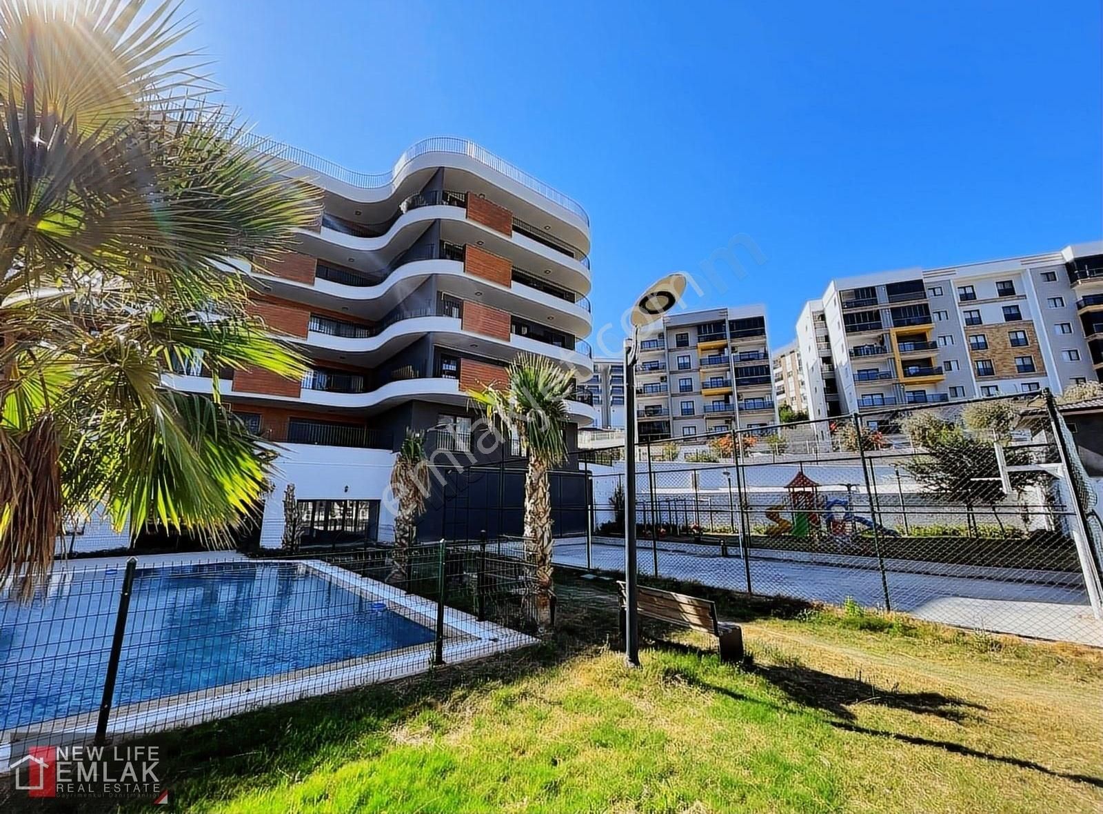 Kuşadası İkiçeşmelikte Kapalı Mutfak 3+1 Daire - Görsel 16