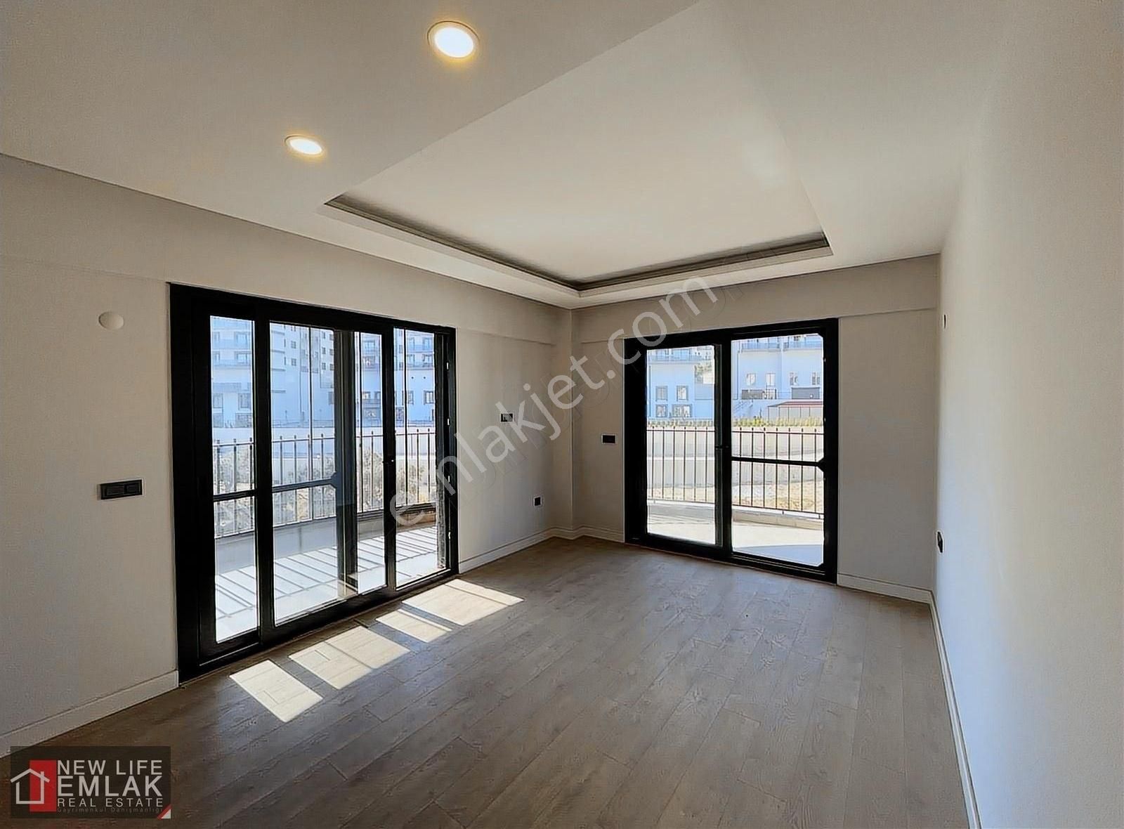 Kuşadası İkiçeşmelikte Kapalı Mutfak 3+1 Daire - Görsel 33