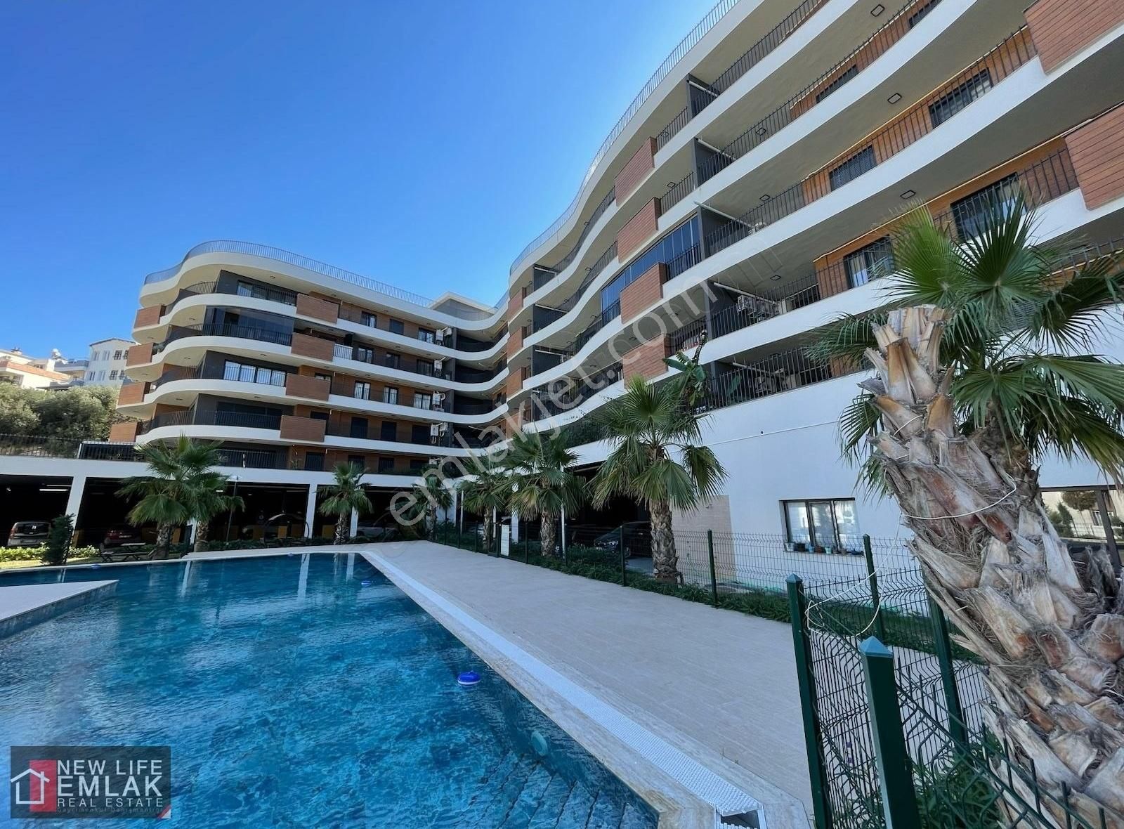 Kuşadası İkiçeşmelikte Kapalı Mutfak 3+1 Daire