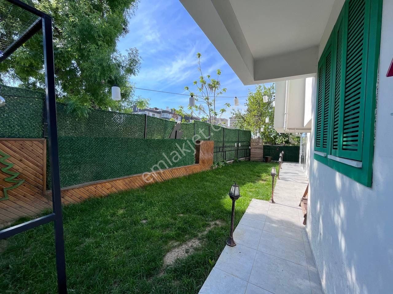 Bursa Merkezde Günlük Kiralık Isıtmalı Havuzlu Muhafazakar Yeşil Panjurlu Villa - Görsel 25