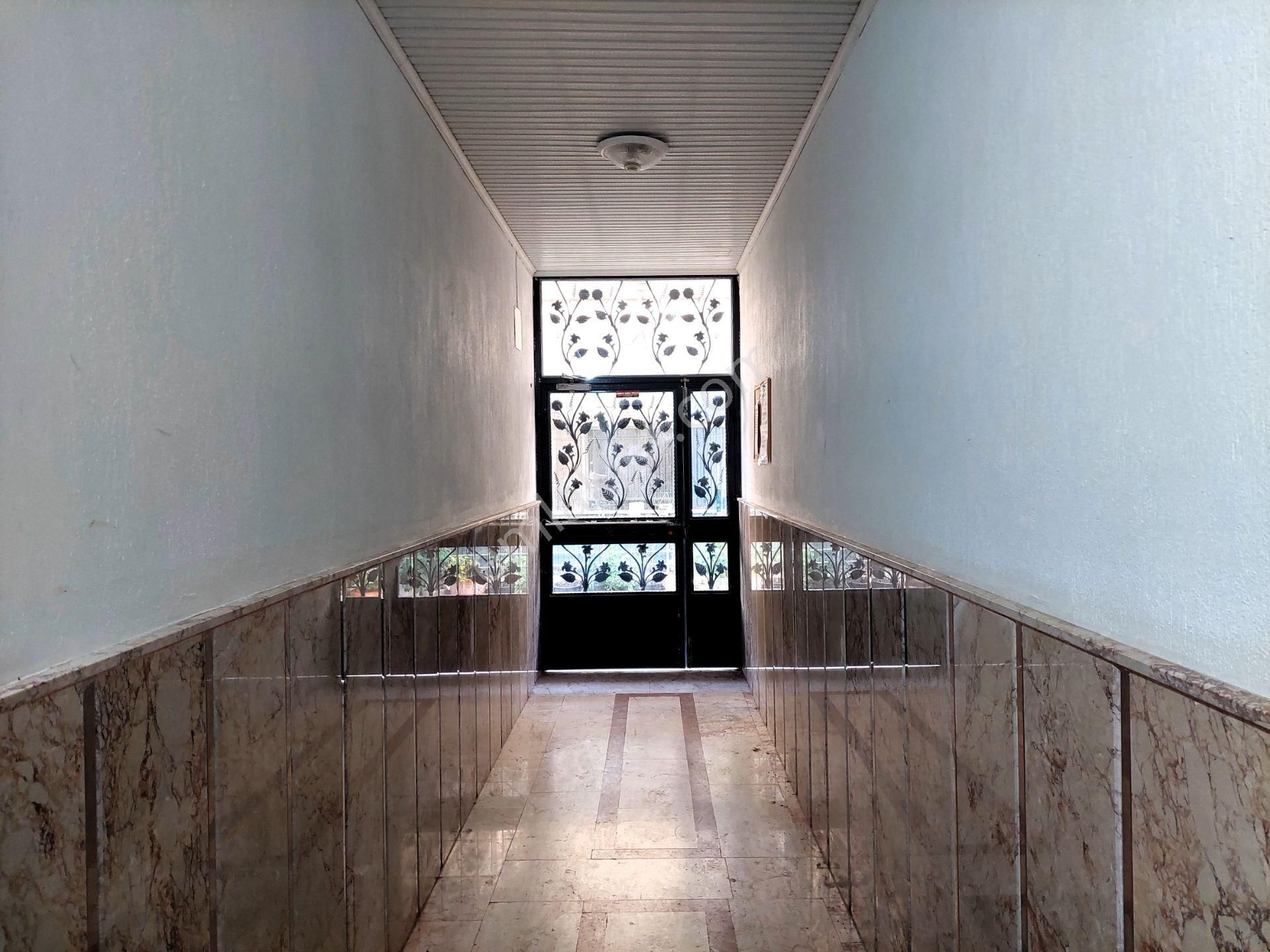 İzmi̇r Seferi̇hi̇sar Ürkmez Merkez De Satılık Dai̇re 2+1 - Görsel 9