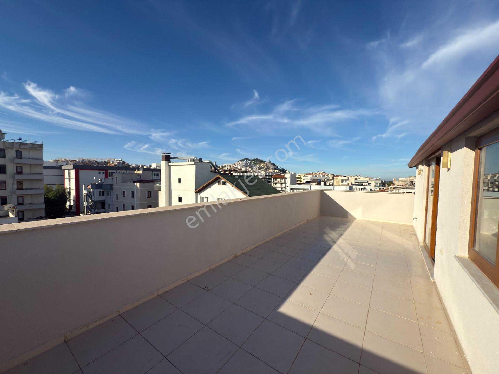 Kuşadası, Türkmen Mh.geniş Teraslı Daire - Görsel 11