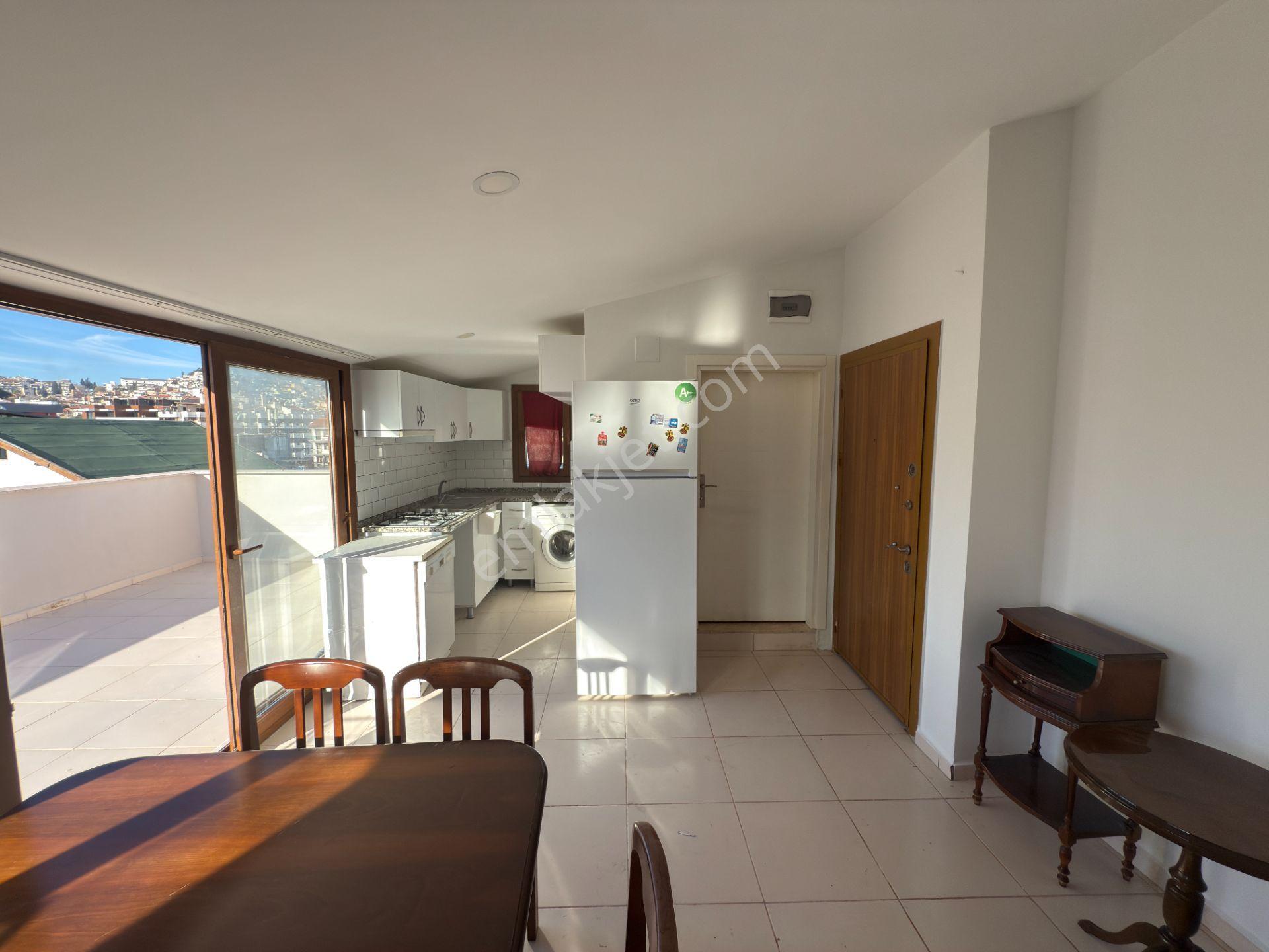 Kuşadası, Türkmen Mh.geniş Teraslı Daire - Görsel 3