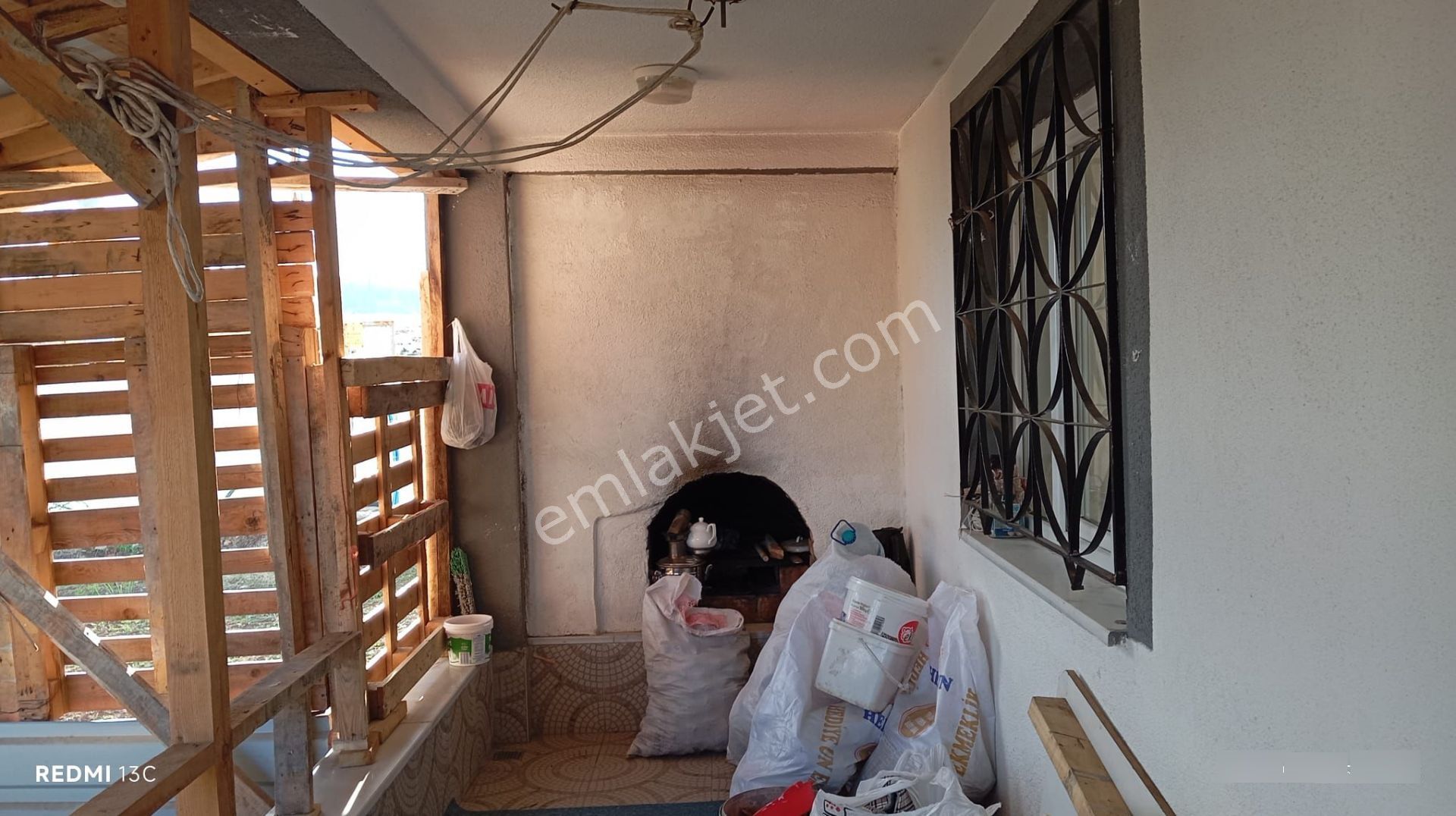 Yukarıkuzfındık Mahallesinde Arsa İçinde 700m2 Köy Evi - Görsel 6