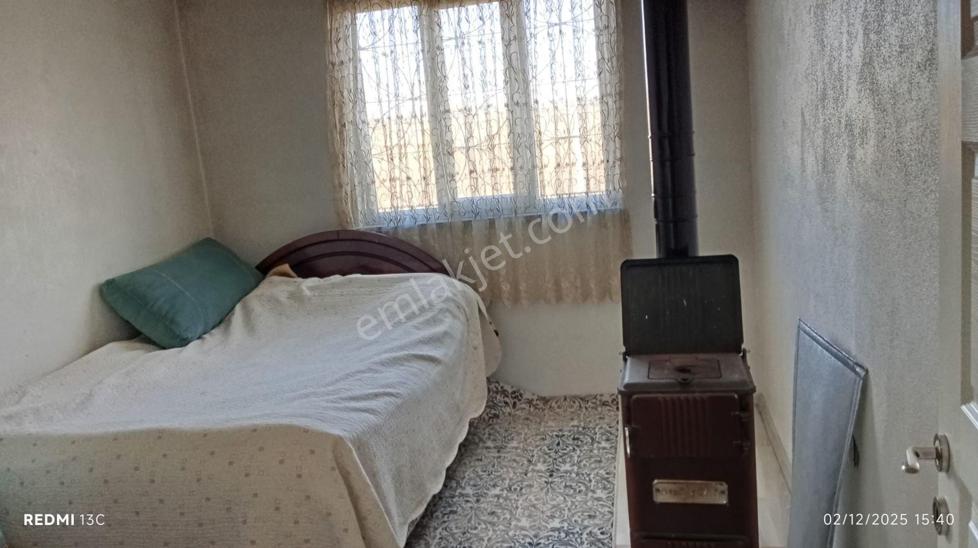 Yukarıkuzfındık Mahallesinde Arsa İçinde 700m2 Köy Evi - Görsel 11