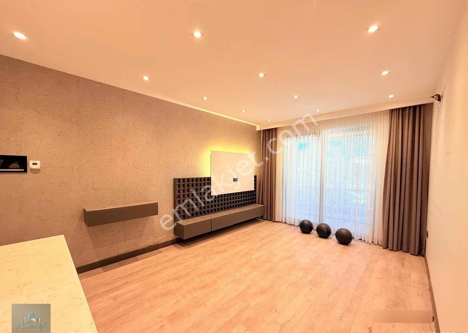 Almına Dan Balat Ta %75 Kredi İmkanlı Ultra Lüx 1+1 Yüksek Kgs