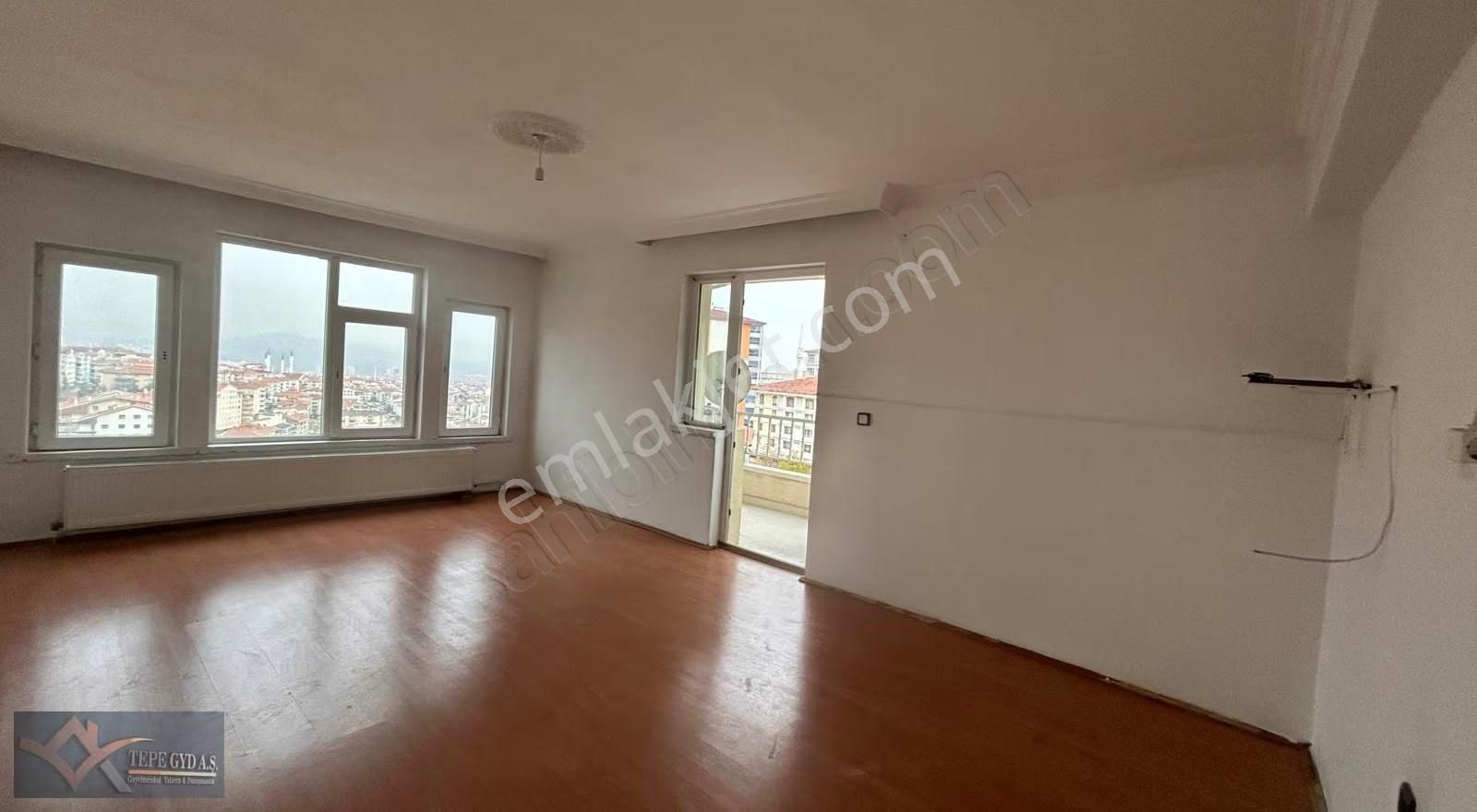 Osmangazi Biçkin Sok. Orta Kat Asansörlü Panoramik Manzara 3+1 - Görsel 23