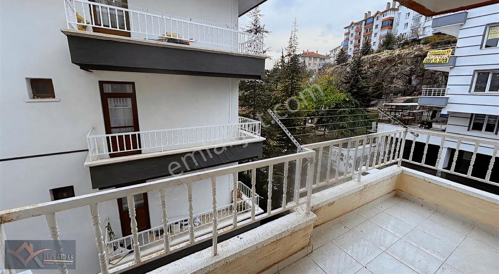 Osmangazi Biçkin Sok. Orta Kat Asansörlü Panoramik Manzara 3+1 - Görsel 11