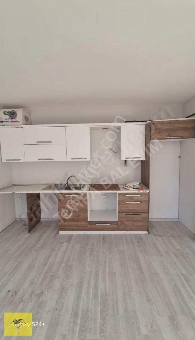 Çiğli Evka 5 Havuzlu Sitede 1+1 Satılık Daire - Görsel 13