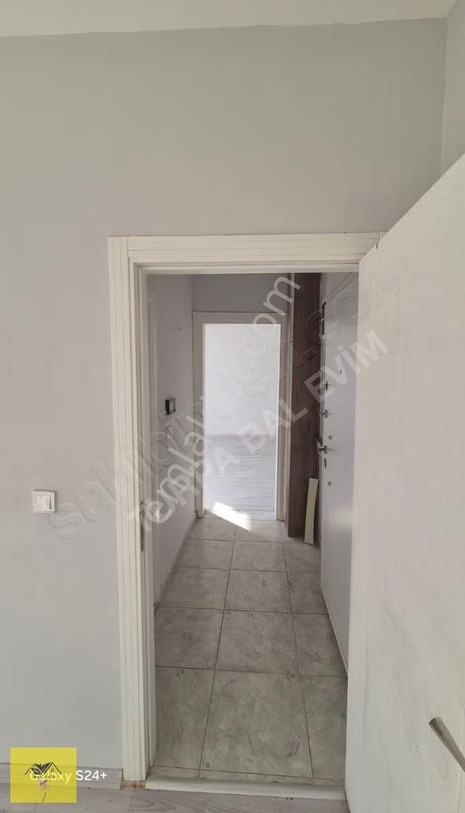 Çiğli Evka 5 Havuzlu Sitede 1+1 Satılık Daire - Görsel 14