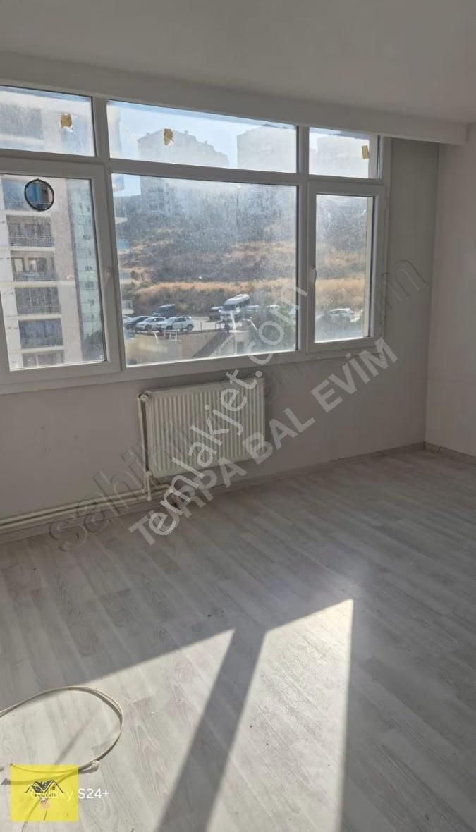 Çiğli Evka 5 Havuzlu Sitede 1+1 Satılık Daire - Görsel 6
