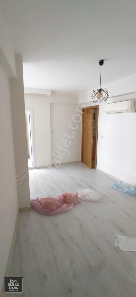 Karşıyaka Demirköprü Mahallesi'nde 2+1 Satılık Daire - Görsel 3