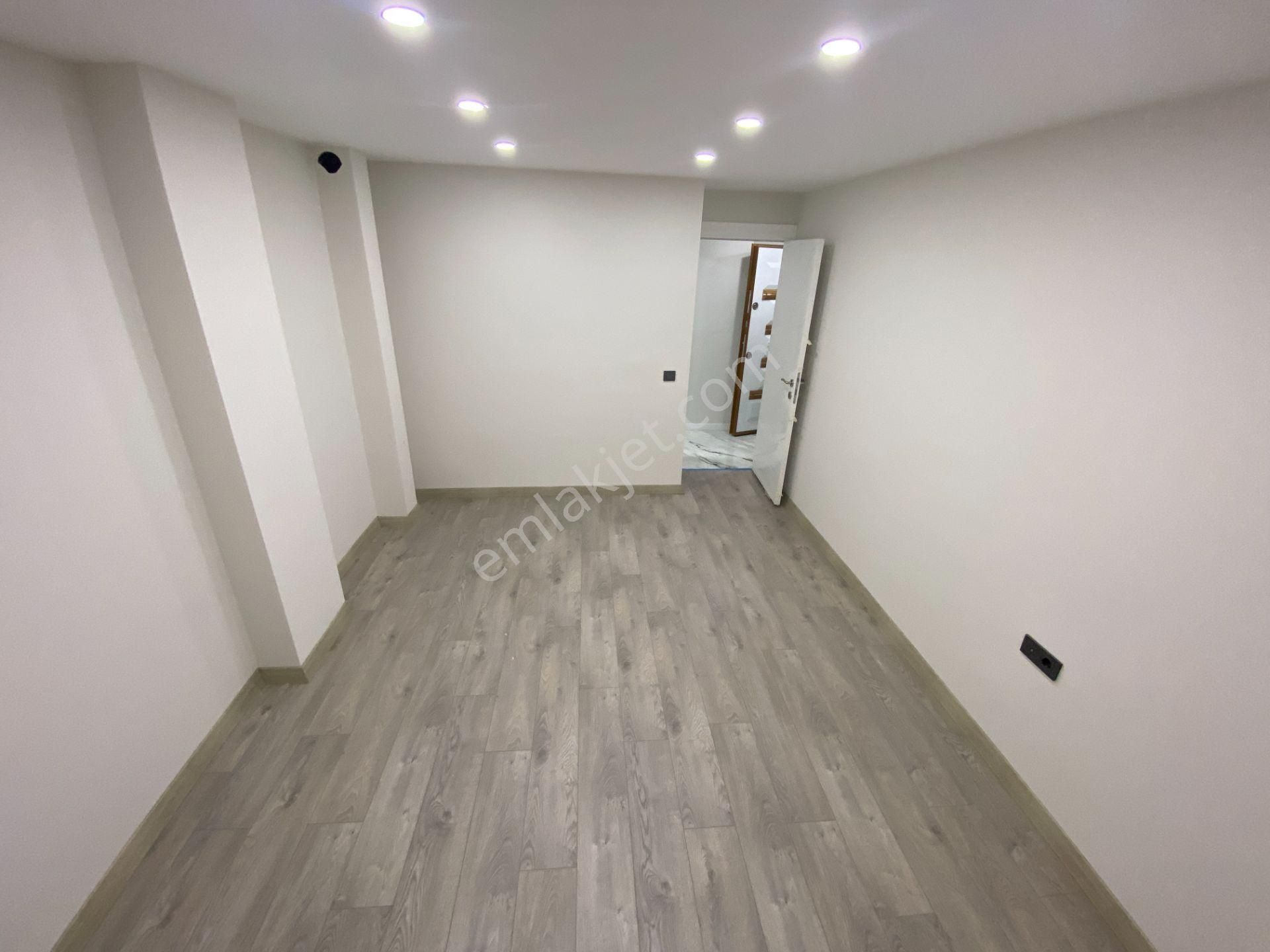 Güllük Ptt Arkası Çok Geniş K.otoparklı 2+1 - Görsel 22