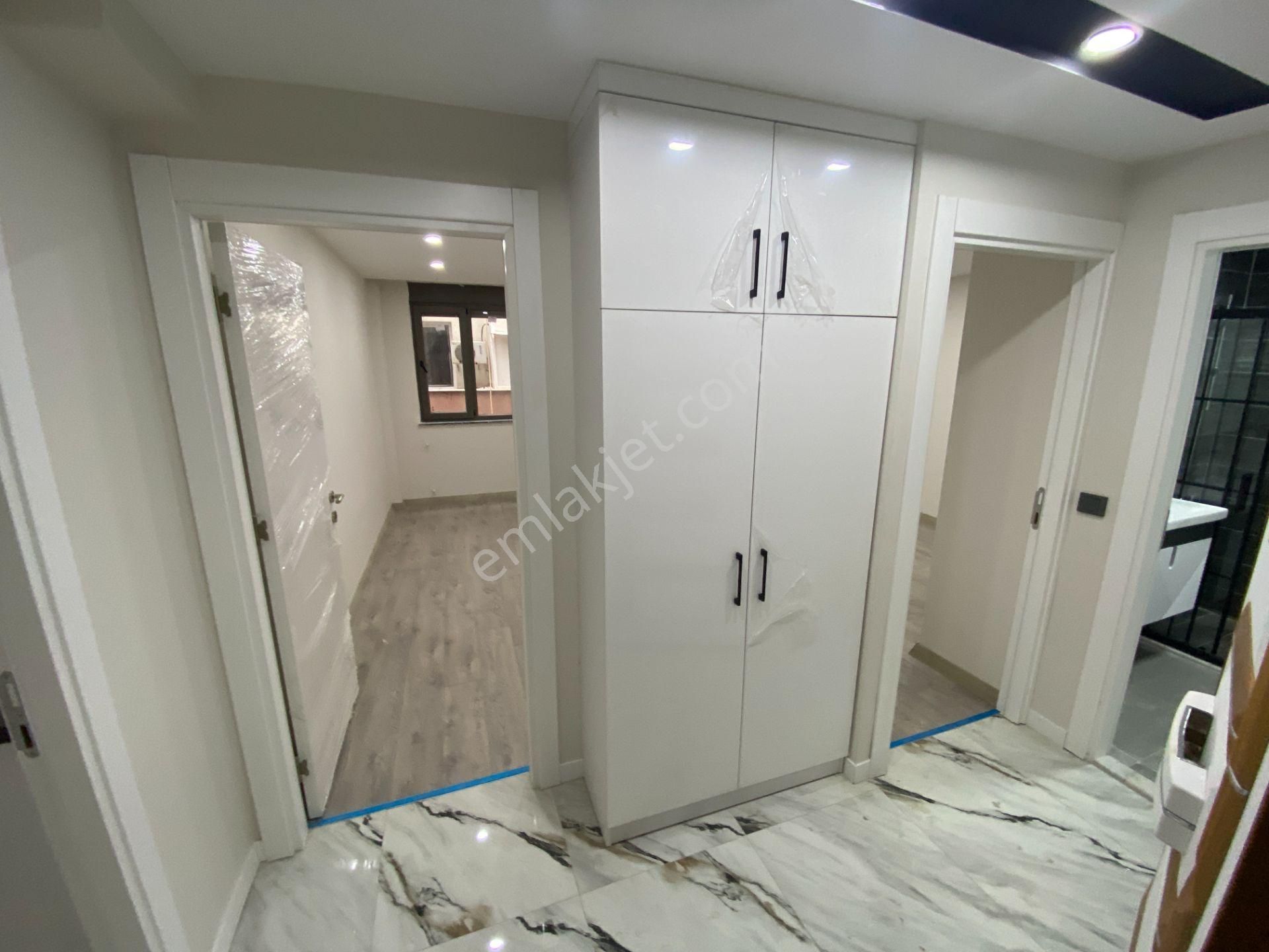 Güllük Ptt Arkası Çok Geniş K.otoparklı 2+1 - Görsel 13