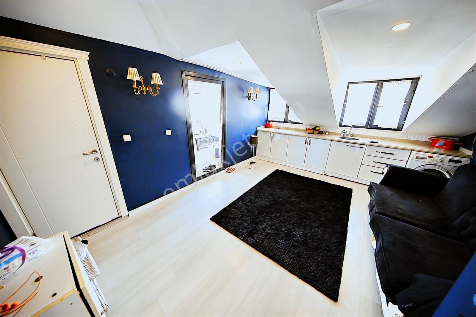 Küçükyalı Metroya Yakın Emsalsiz Ferahlıkta Lüks Yapılı Ön Cephe - Görsel 6