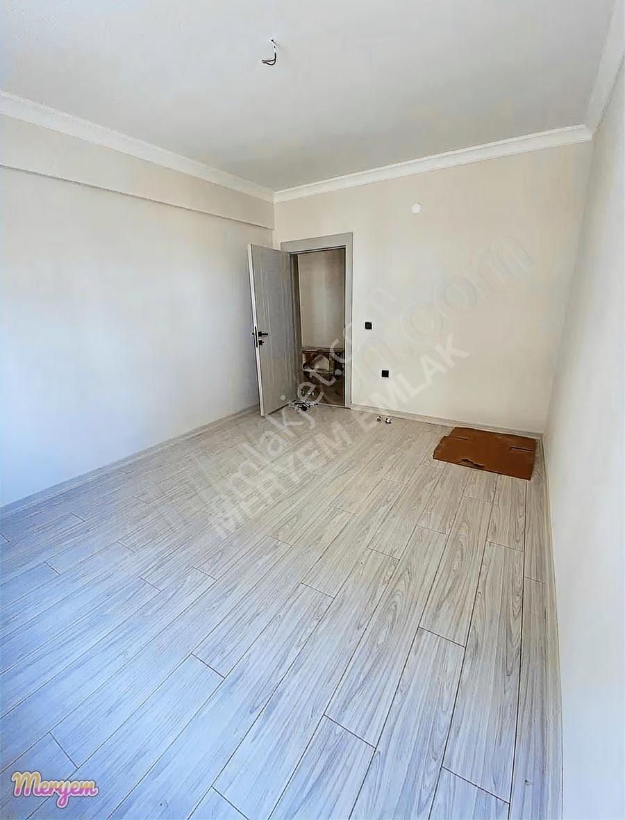 Beşikkaya 8 Cadde Borsa İstanbullisesi Yanı Bu Fiyata Daire Yok - Görsel 20