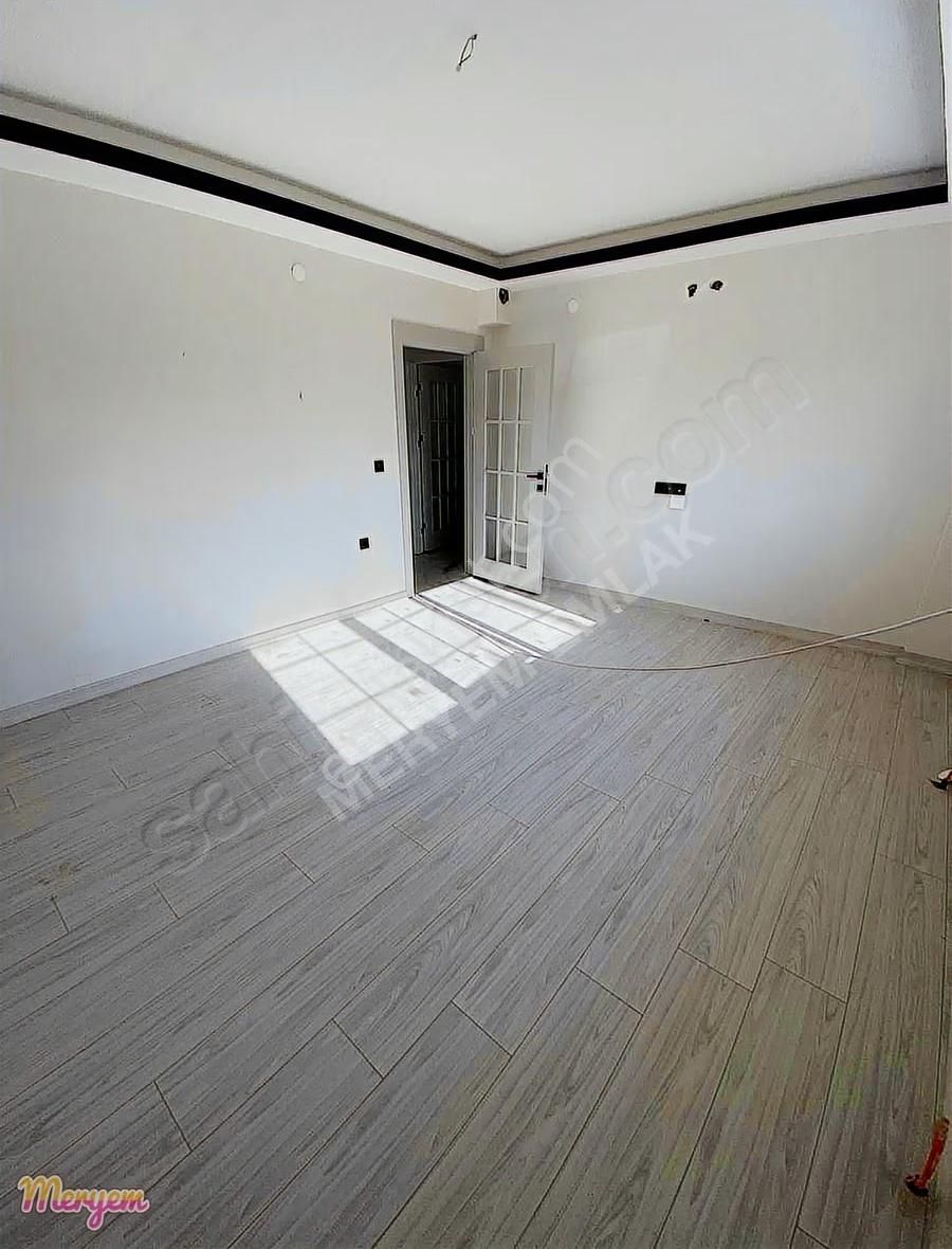 Beşikkaya 8 Cadde Borsa İstanbullisesi Yanı Bu Fiyata Daire Yok - Görsel 5