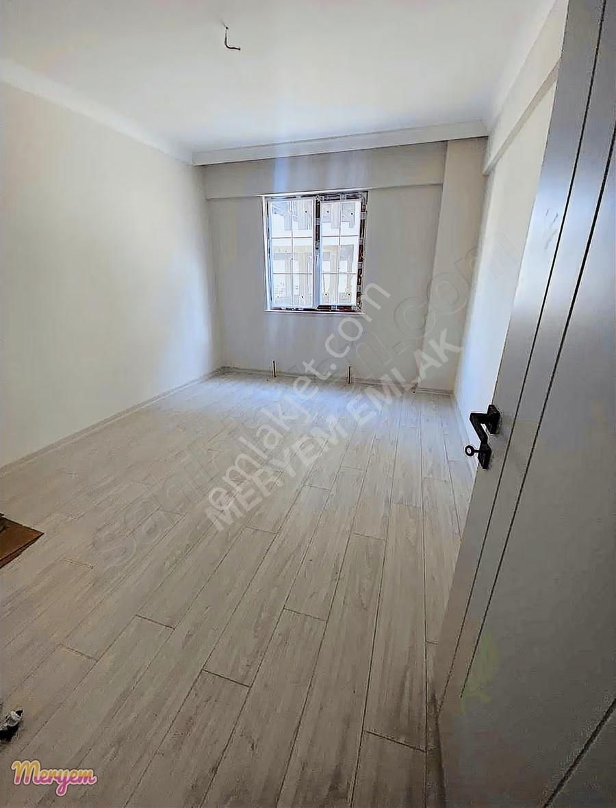 Beşikkaya 8 Cadde Borsa İstanbullisesi Yanı Bu Fiyata Daire Yok - Görsel 13